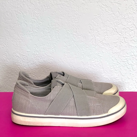 Keen Grey Elsa Ill Gore Slip On Sneakers. - Picture 1 of 5